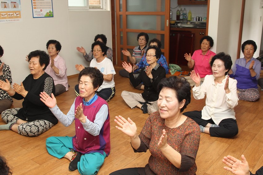 3.어르신 건강 체조 교실 개강
